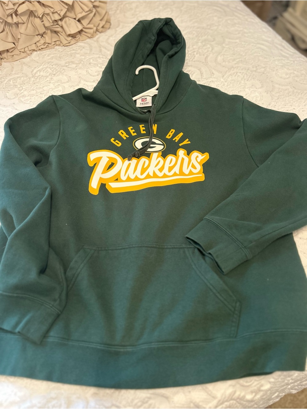NFL Green Bay Packers Dark Green Zip-Up Style Hoodie with Yellow Logo